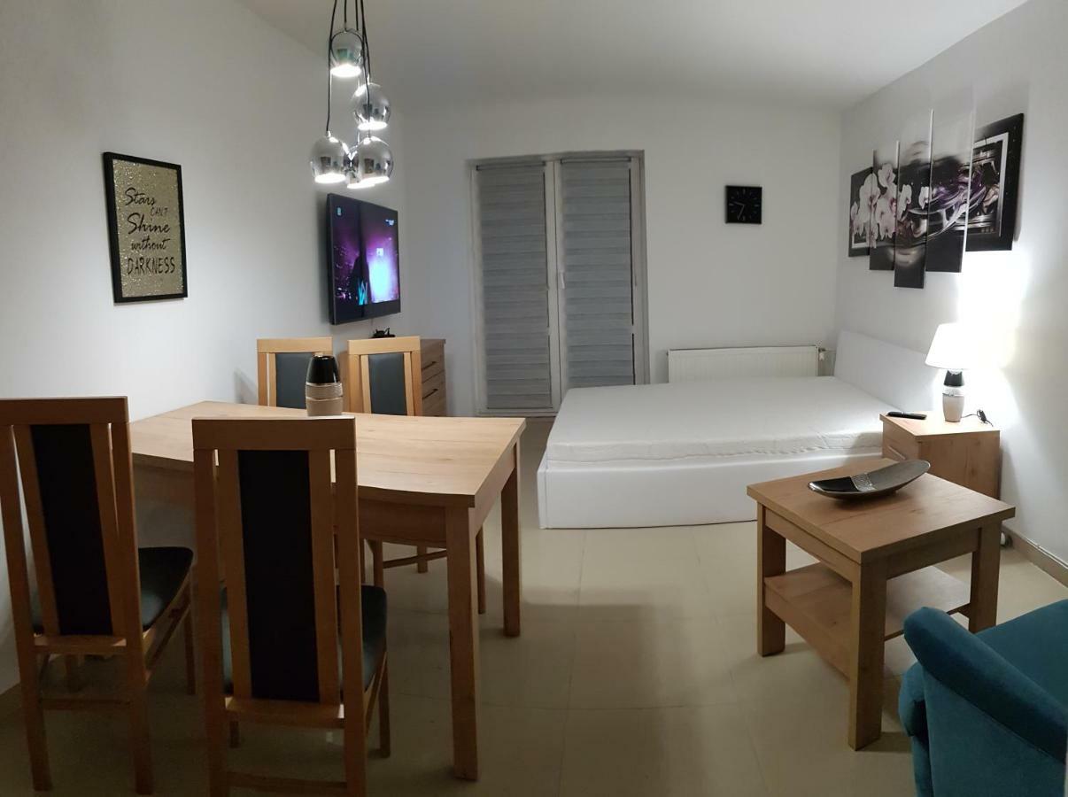 Apartamenty Rest Studio Self Check-In 24H Bytom Dış mekan fotoğraf